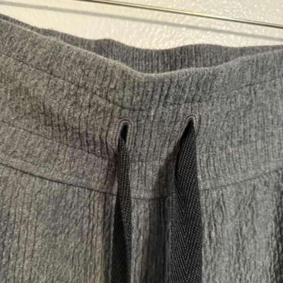 lululemon - Retreat Yourself Crop Heathered Core Dark Ribbed Grey - Size 4 / XS - Picture 9 of 15